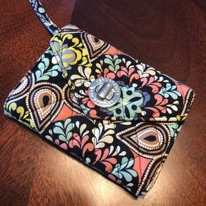 Vera Bradley Turnlock Wallet Wristlet Sierra